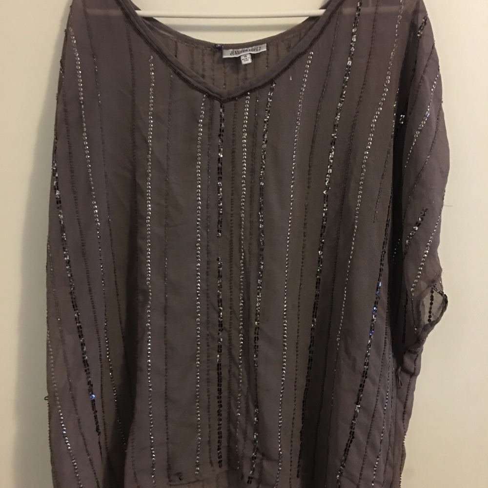 JLo women’s plus shirt